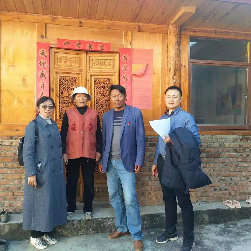 1576043228640312.jpg 入戶走訪掛聯(lián)戶.jpg