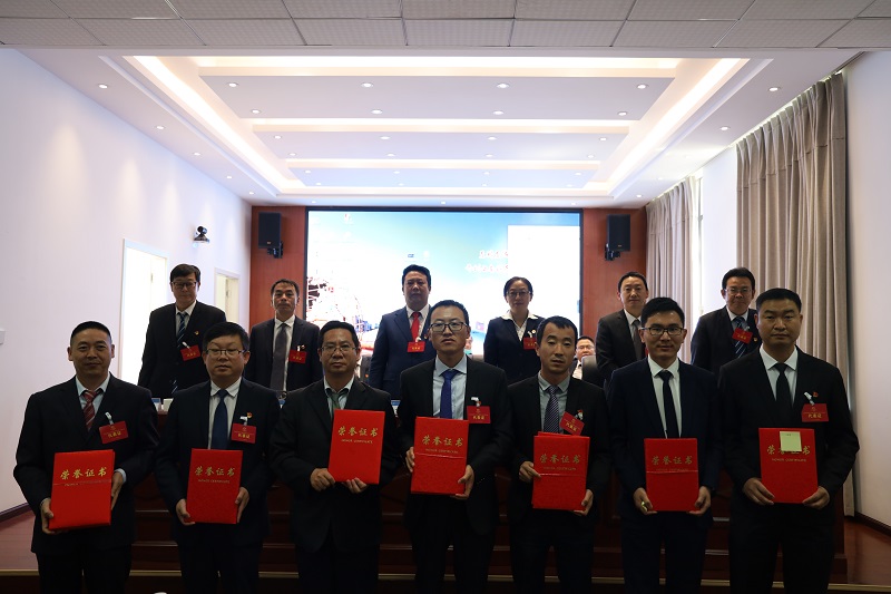 1589261649108095.jpg 表彰先進(jìn)個人.JPG